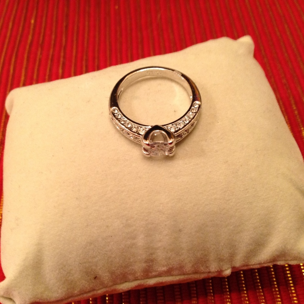 Pretty CZ Engagement Ring